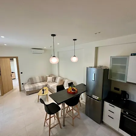 Villa Nuovo Maistros *