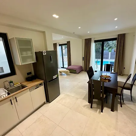 Villa Nuovo Maistros *