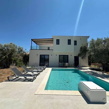 Villa Nuovo Maistros Tsoukaladhes