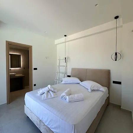 Nuovo Maistros Villa *